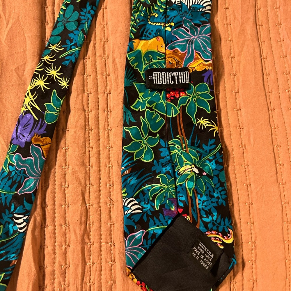Addiction tie - Picture 2 of 4